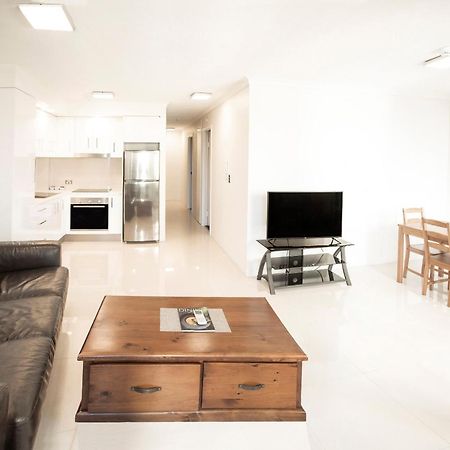 View Pacific Apartments Голд-Кост Номер фото