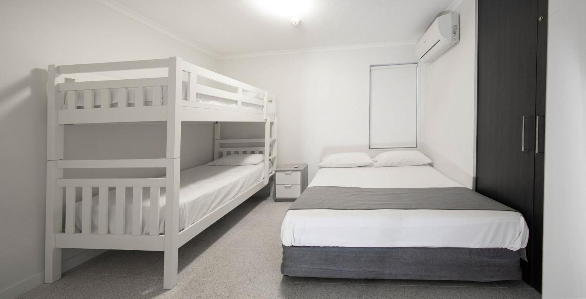 View Pacific Apartments Голд-Кост Номер фото